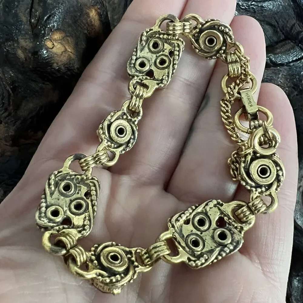 Vintage Kramer Signed Bracelet 7.5 Gold Plated Red Crystal Stones Love Valentine